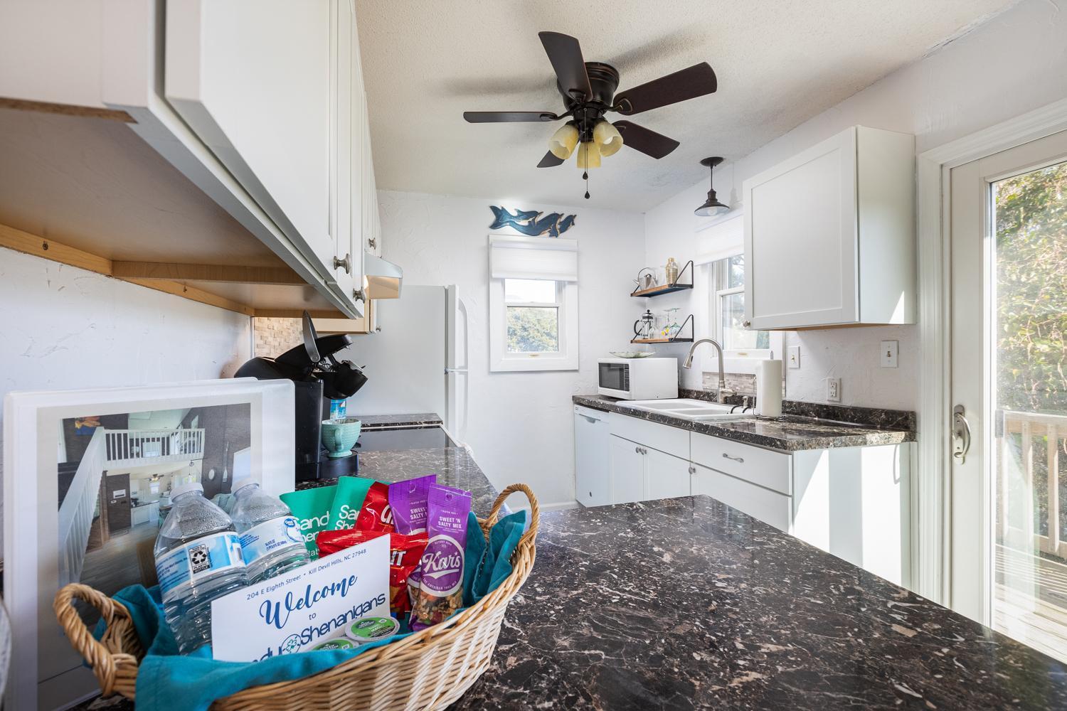Oceanside -3bdr 2ba-walk To Beach!